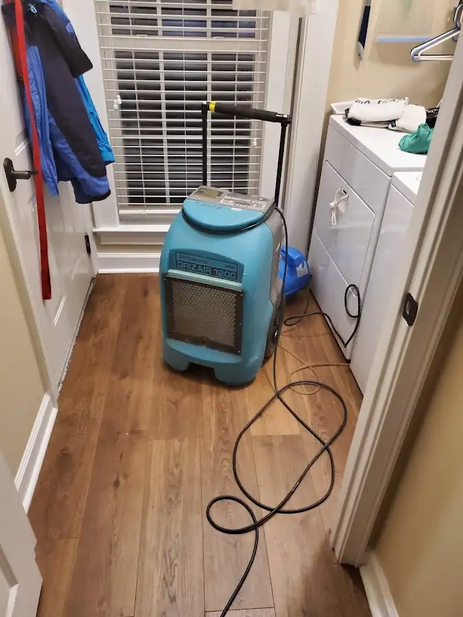 Commercial dehumidifier deployed for Crawl Space Restoration in Wynne
